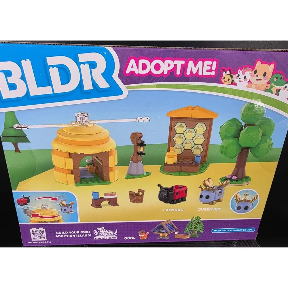 BLDR Adopt Me Coffee Shop 225pcs 0010 Jazwares Building Set Game